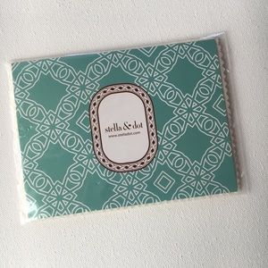 Stella & Dot Jewelry Cleaning Cloth