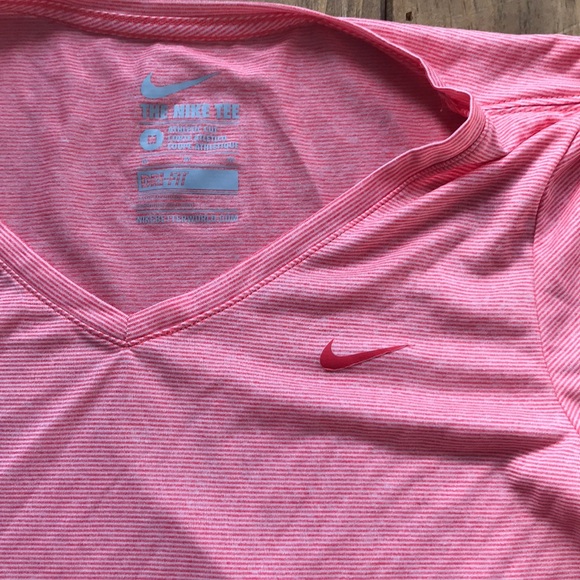 Nike Tee - Picture 2 of 2