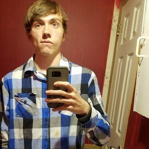 Meet your Posher, Ethan