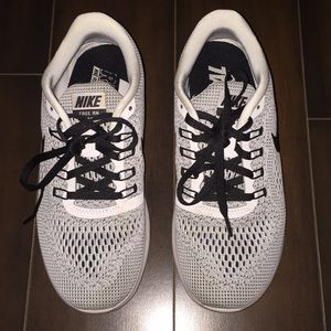 Nike Free Runs