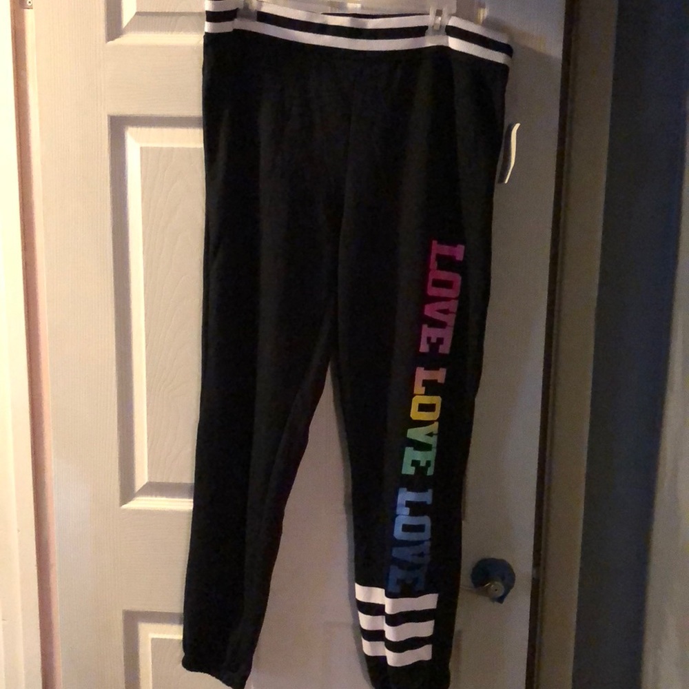 Joggers with love wording down leg