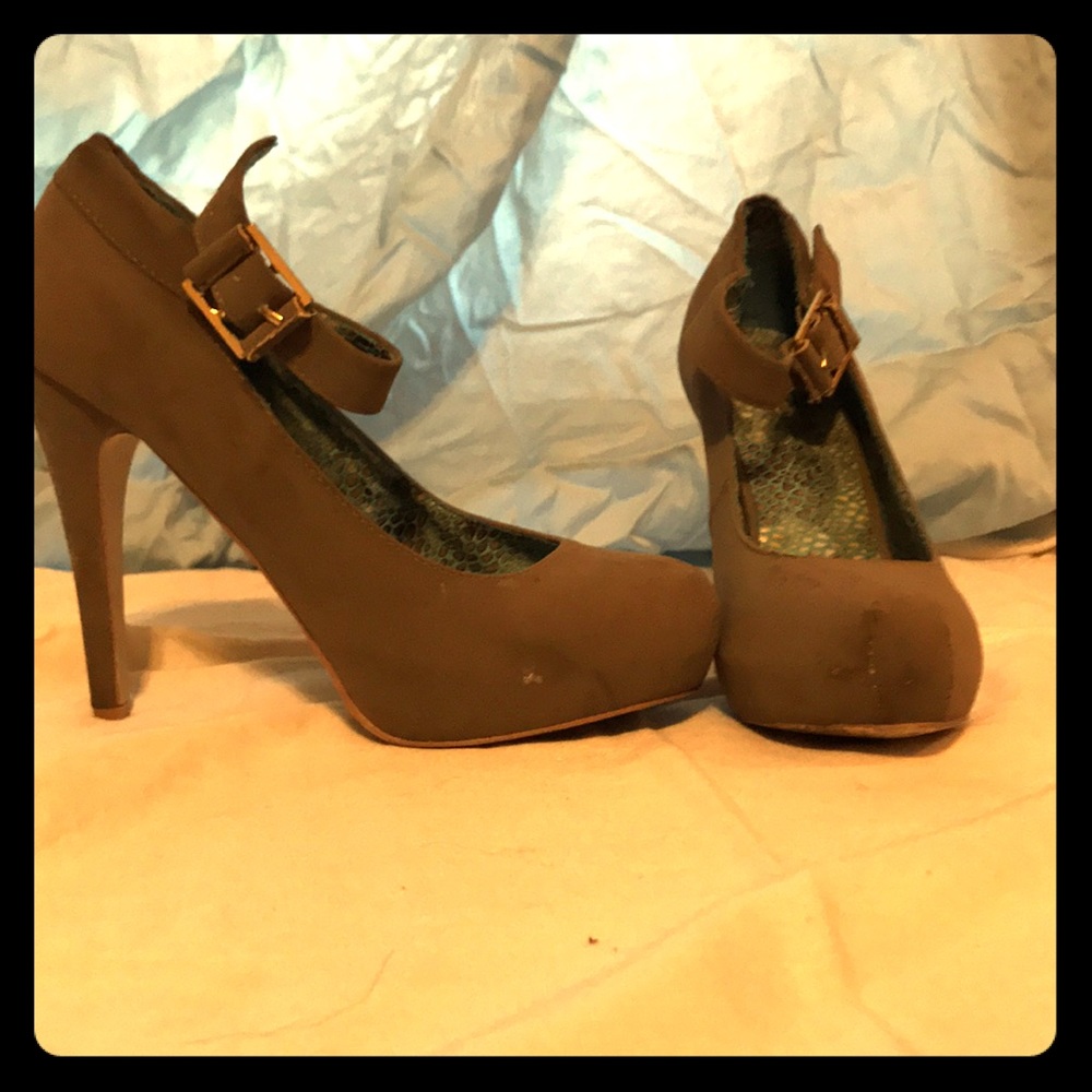 Grayiege Heels w/ ankle strap