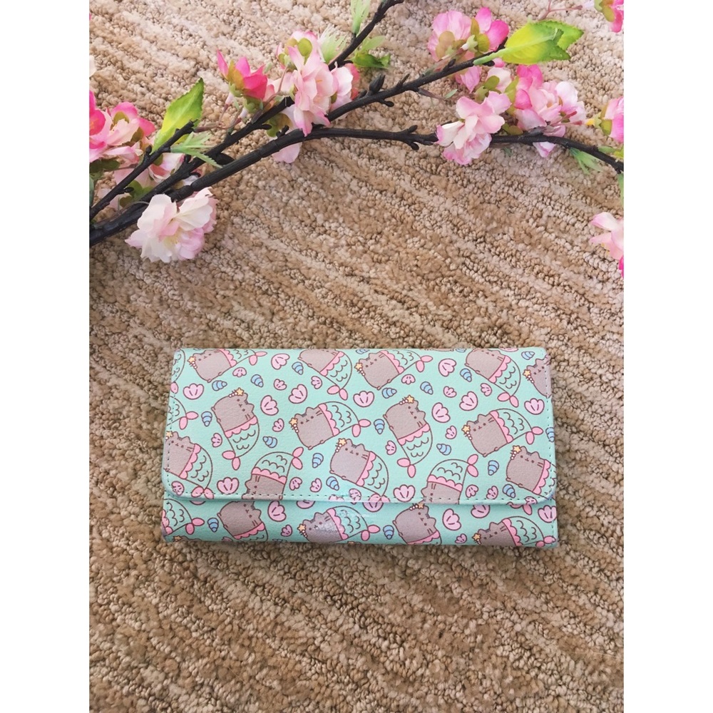 Pusheen Wallet