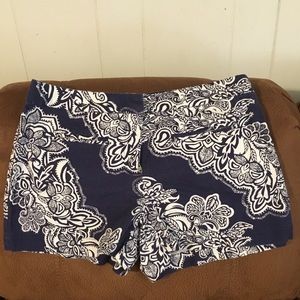 EUC Dalia Collection Size 6 shorts