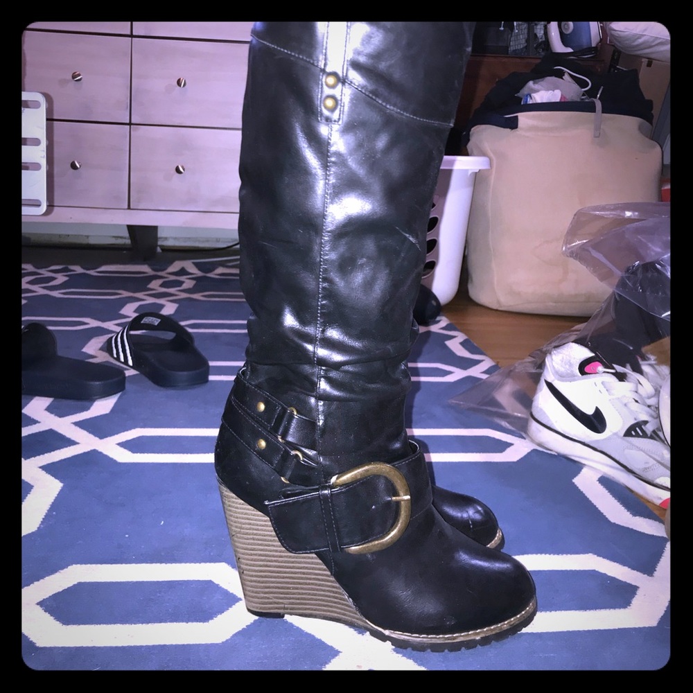 Calf boots with wedge