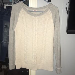 Mossimo Sweater. Size Small