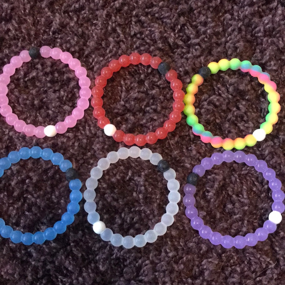 6 Lokai bracelets