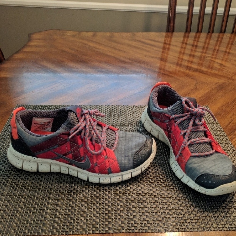 Nike shoes (I didn't end up selling the"sold" post