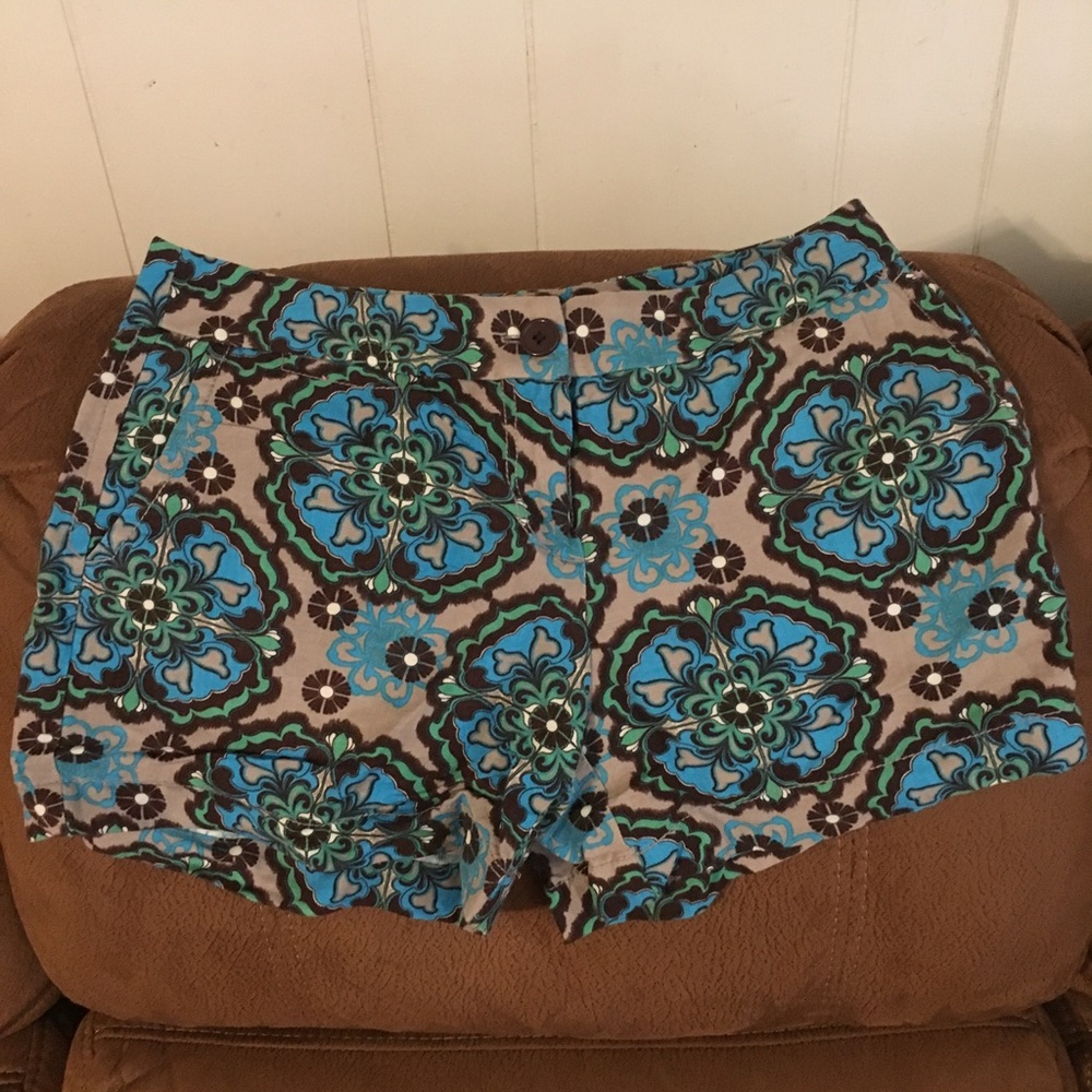 EUC Madison women’s Size 6 shorts. Linen/Rayon.