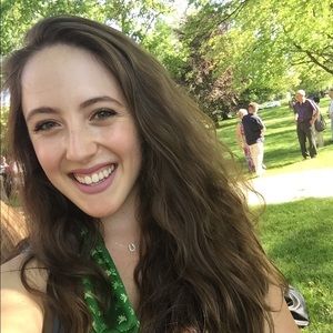 Meet your Posher, Stephanie