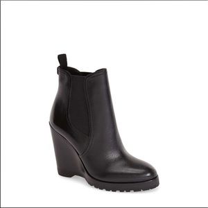 Michael Kors boots size 7.