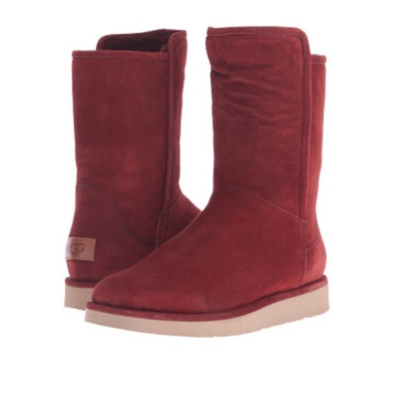 UGG Shoes - 💕UGG Short Boot Made in 🇮🇹 Italy NWT
