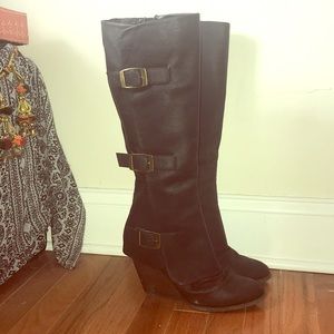 Vegan Buckle boots