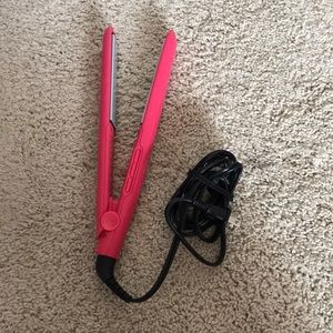 Hair straightener
