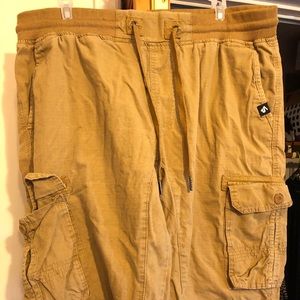 Men’s Xl southpole jogger shorts
