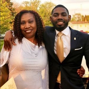 Meet your Posher, Clara