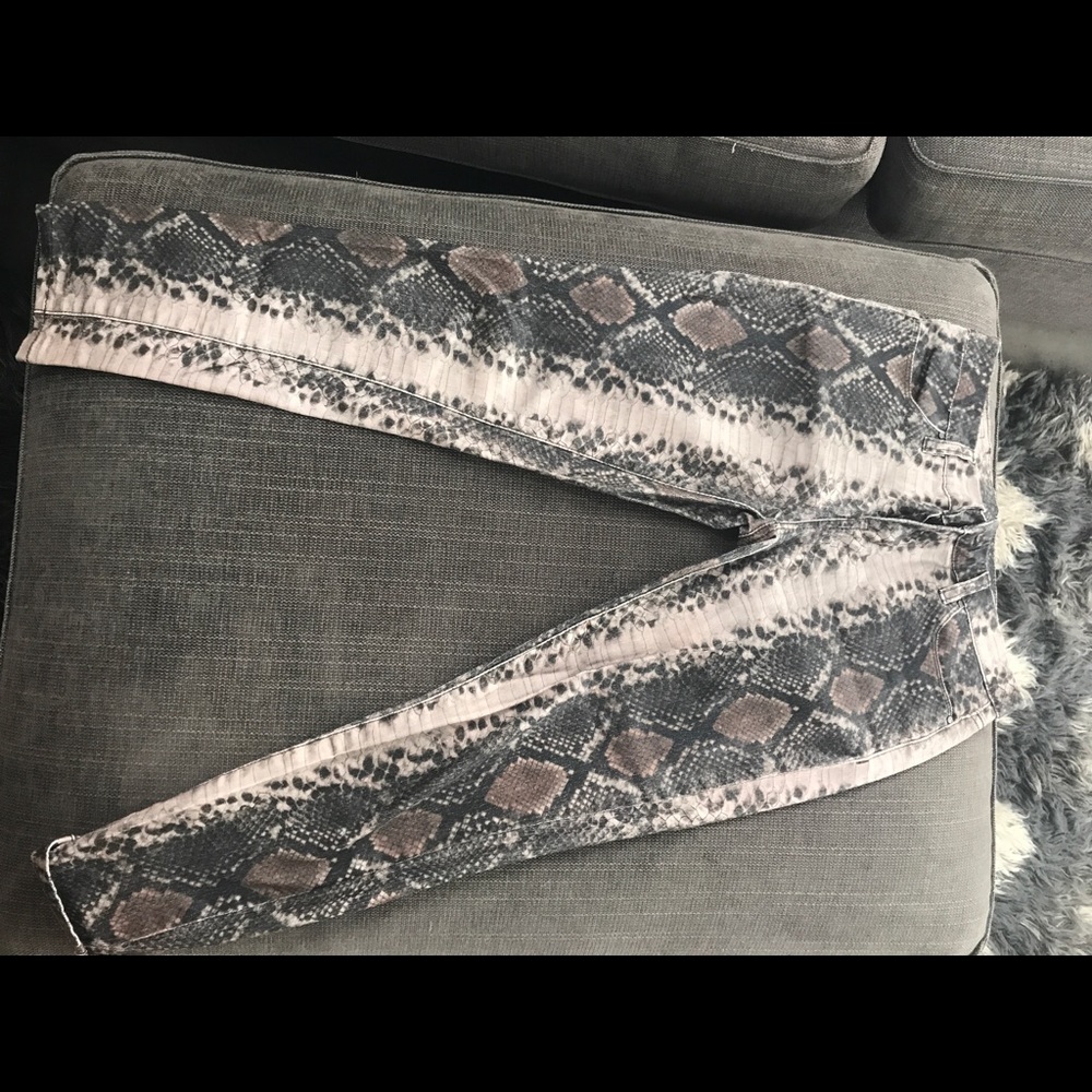 Blank denim snake skin pant
