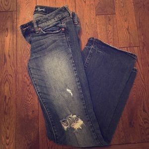 American Eagle. Size 4, Favorite Boyfriend Jeans