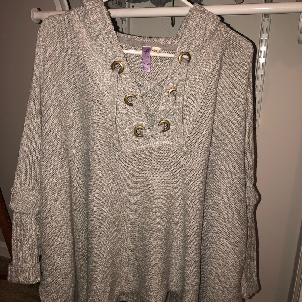 francesca’s sweater/poncho