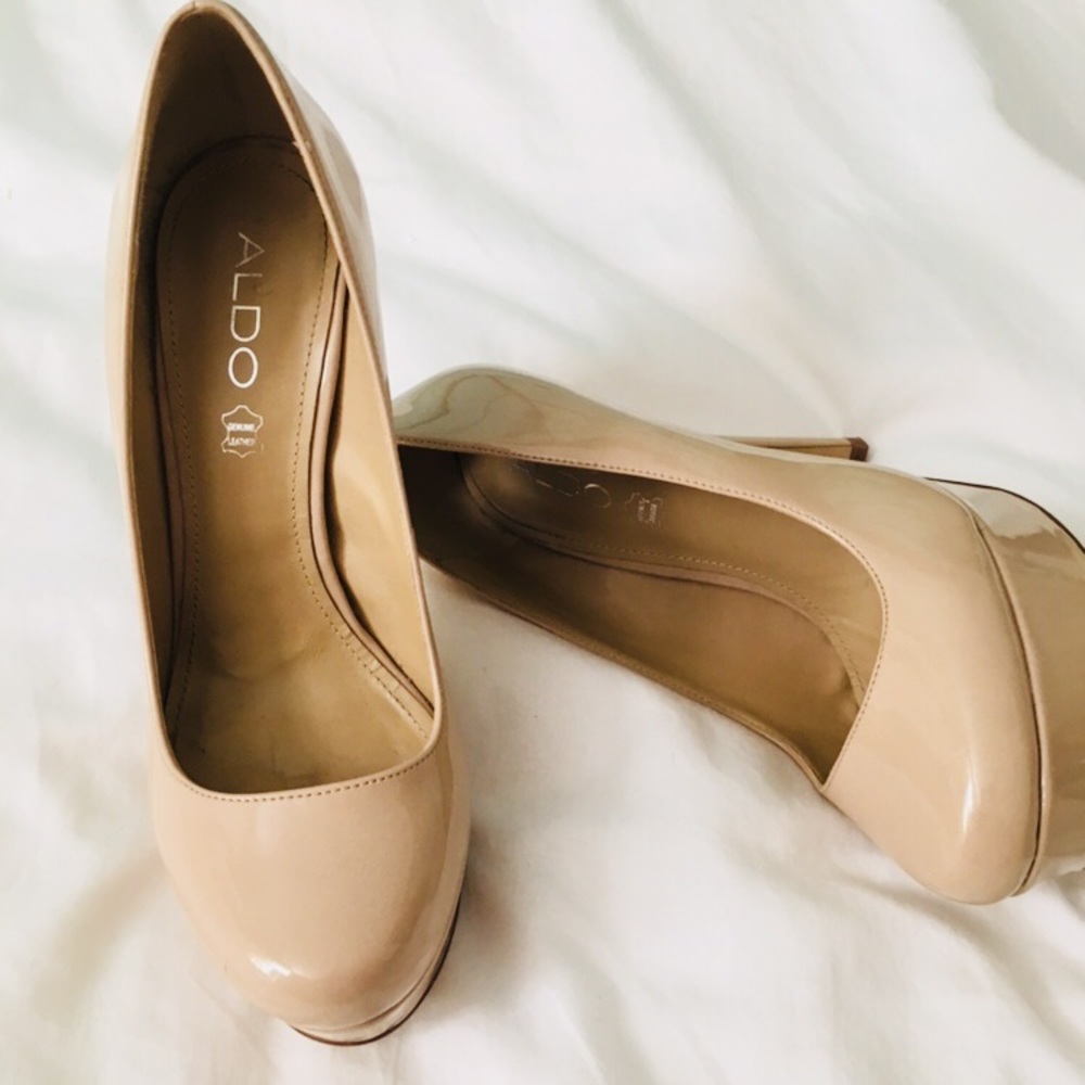 Worn Once- Nude Aldo Platform Pumps
