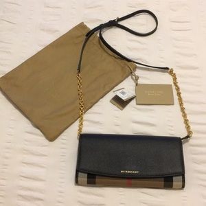 Burberry Henley purse