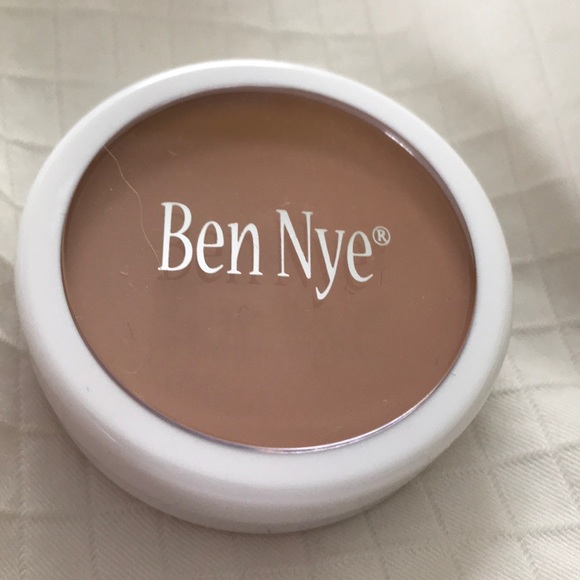 Ben Nye Creme Foundation - Picture 1 of 2