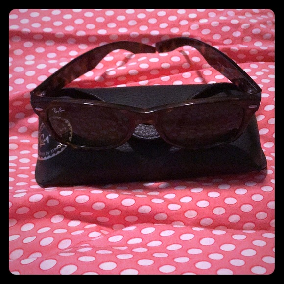Rayban sunglasses - Picture 1 of 8