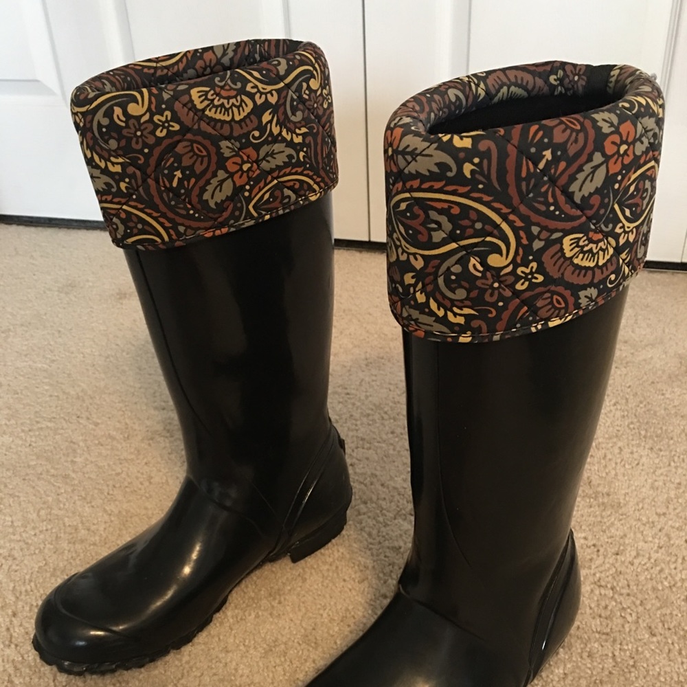 BOG black paisley rainboots