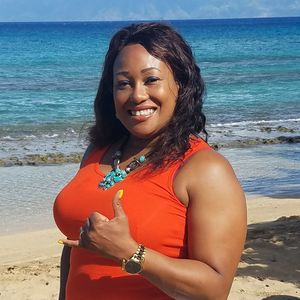 Meet your Posher, Ramona