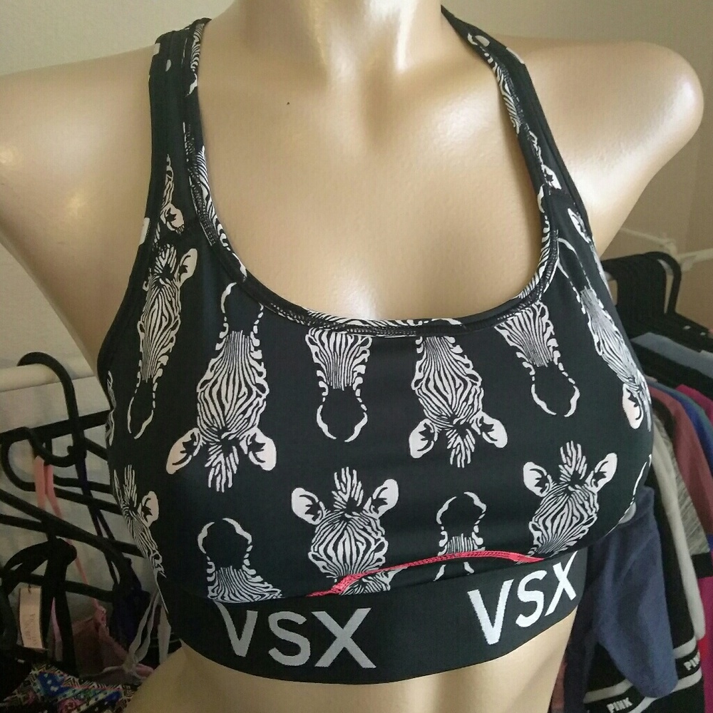 🆕 Victoria's Secret Racerback sports bra📣