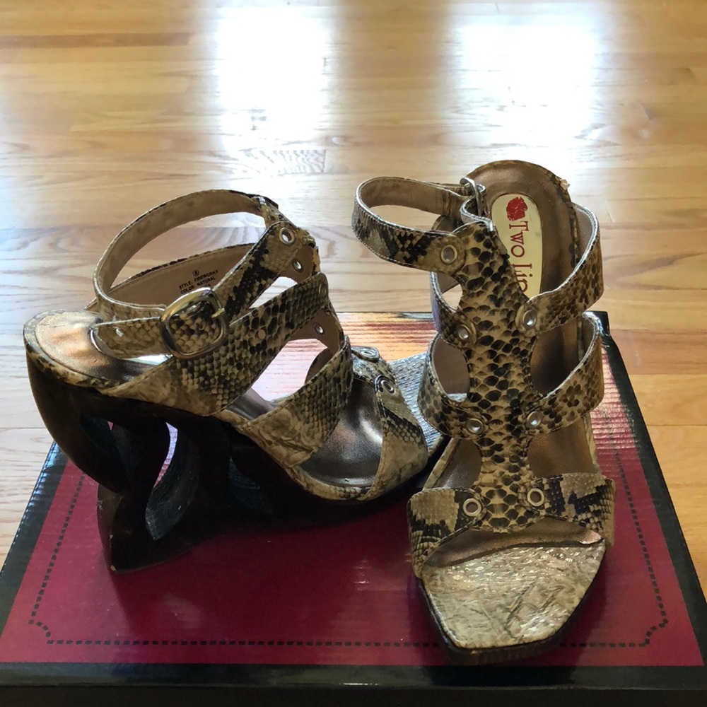 EUC Two Lips Python Embossed Leather Wedges (8)