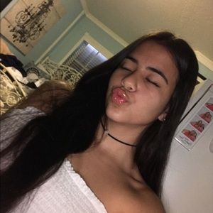 Meet your Posher, Madeline