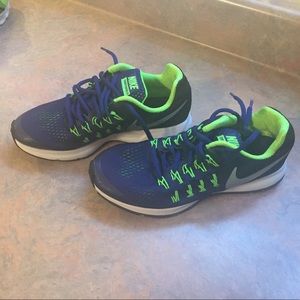 Nike Zoom Pegasus 33 Tennis shoes
