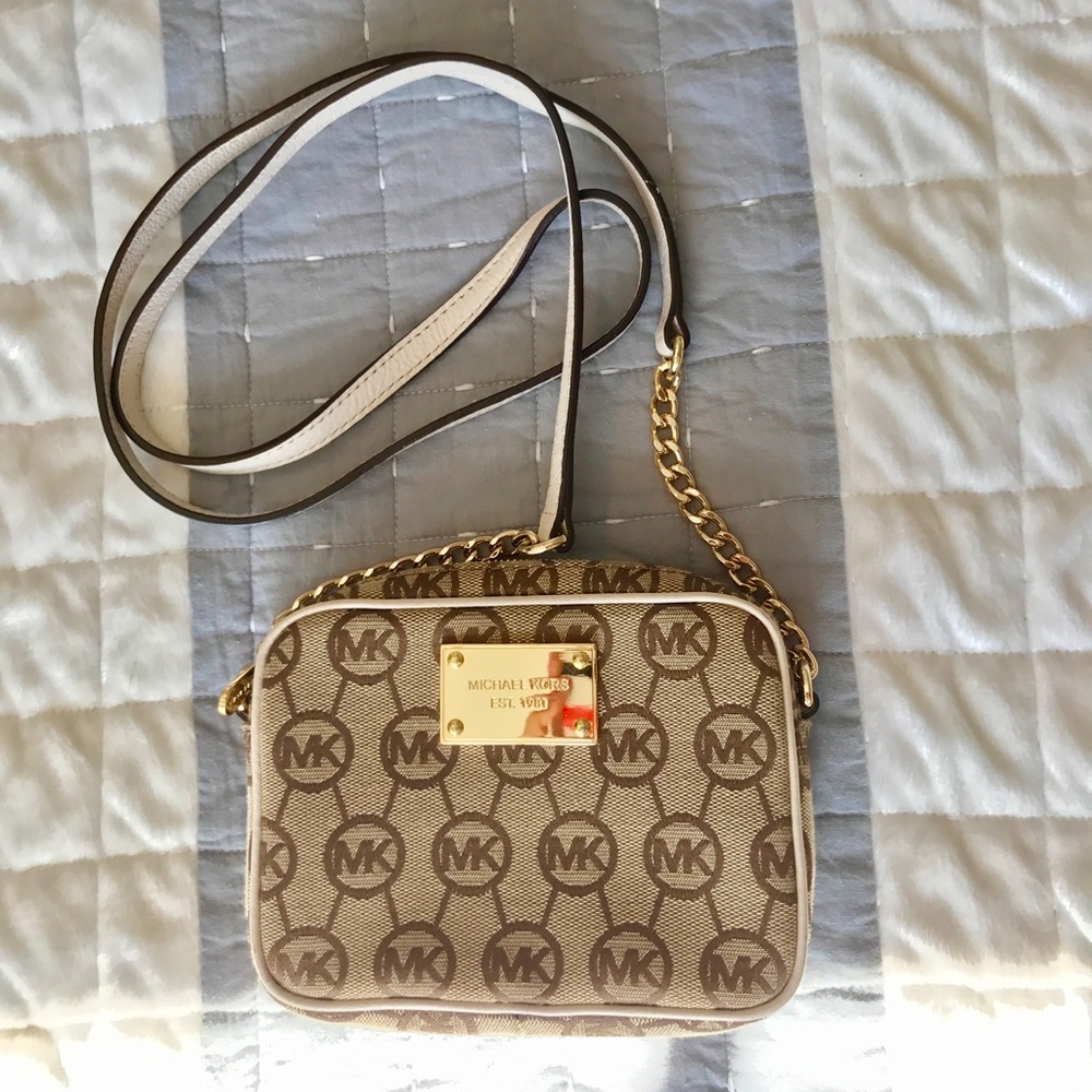 Michael Kors Crossbody