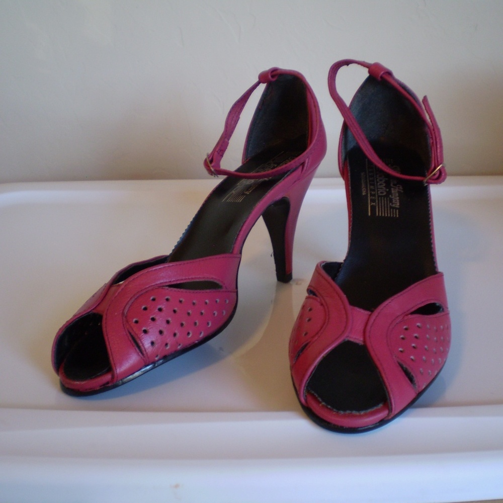 red new genuine leather woman shoes