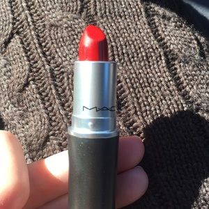 MAC- Ruby Woo Lipstick 💄 0.1 Oz