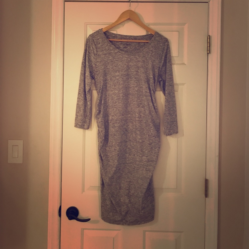 Liz Lange Maternity Dress 😍