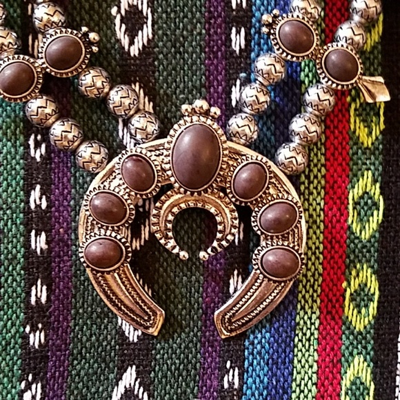 Squash Blossom Necklace Black Stones - Picture 5 of 5