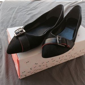 Nine West black flats 9.5