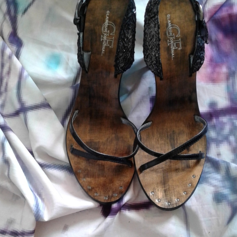 Black sandals