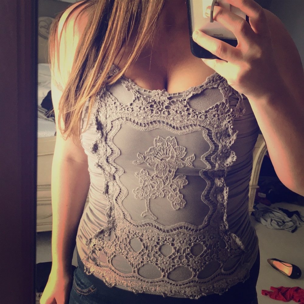 Gorgeous gray lace tank top