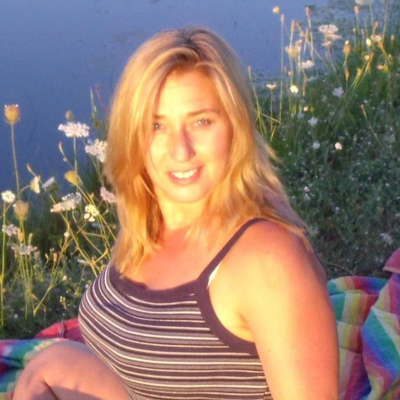 Meet your Posher, Sabrina - Picture 1 of 1