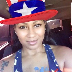 Meet your Posher, Eboni