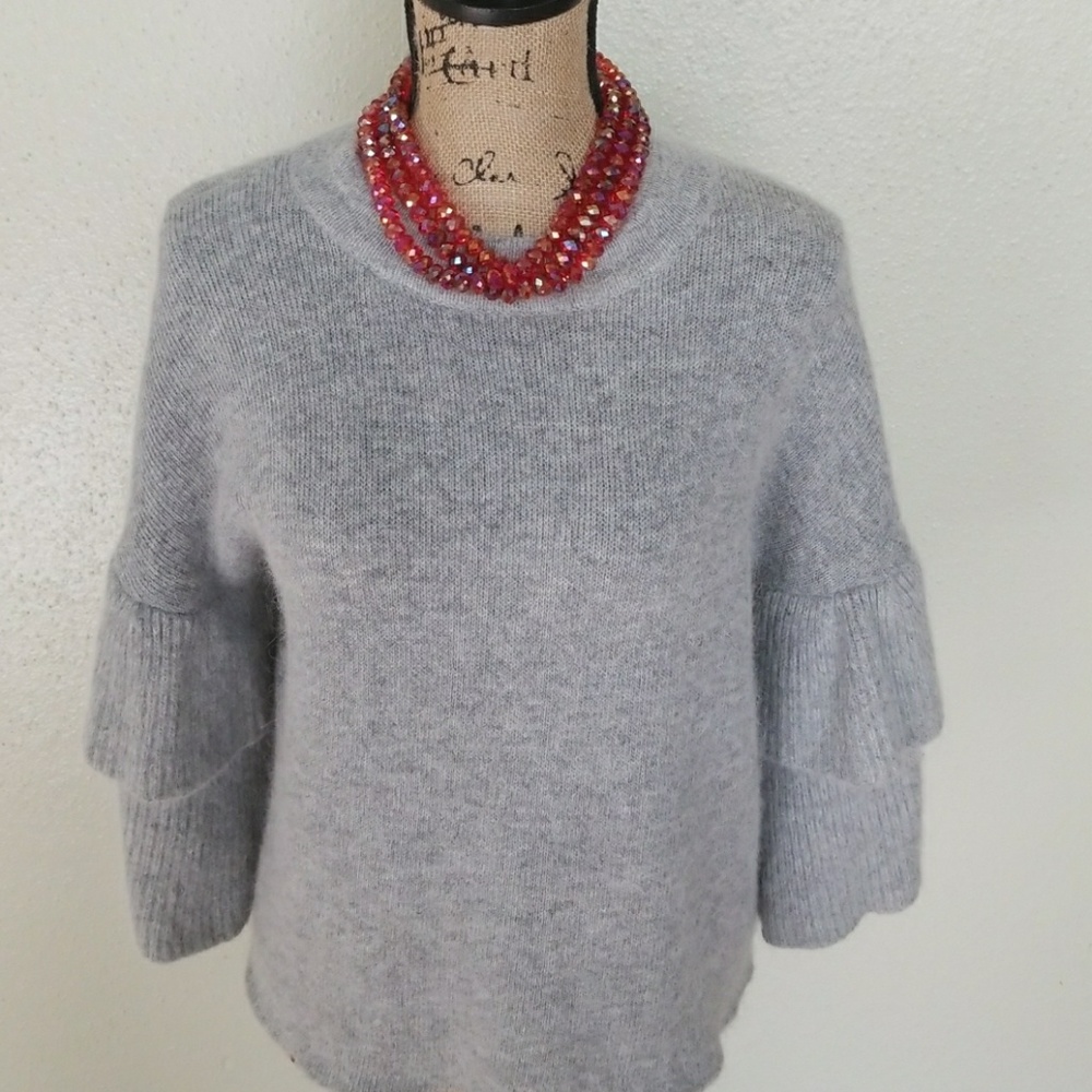 Unique and Chic👠Double Sleeve Sweater