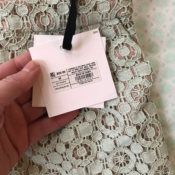 Girls size Medium Victoria Beckham Shorts - Picture 2 of 4