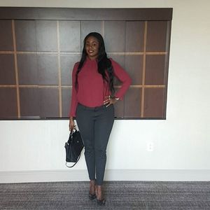 Meet your Posher, Izetta