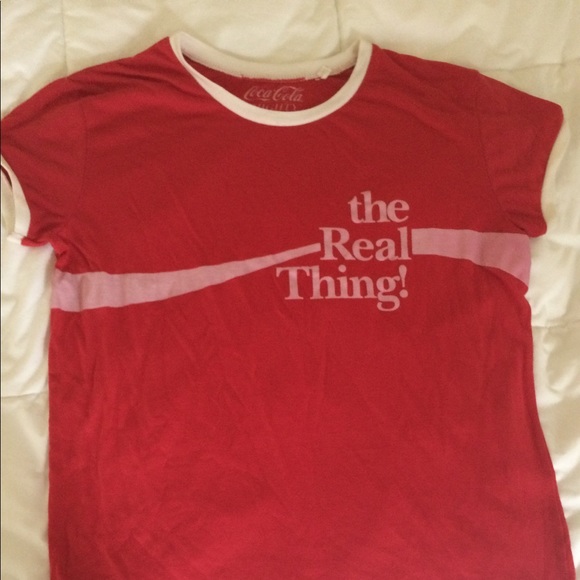 Red tee - Picture 2 of 3