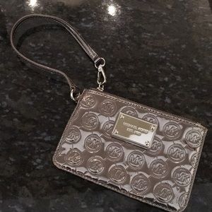 Like NEW Michael Kors small wristlet