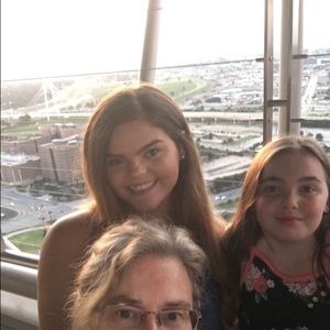 Meet your Posher, Kara