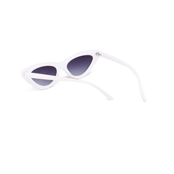 🌿white cat eye sunglasses🌿 - Picture 6 of 6